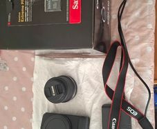 Like New Canon EOS R50 Twin Lens Kit + SanDisk Extreme PRO 64GB - Only 5 Days Old!