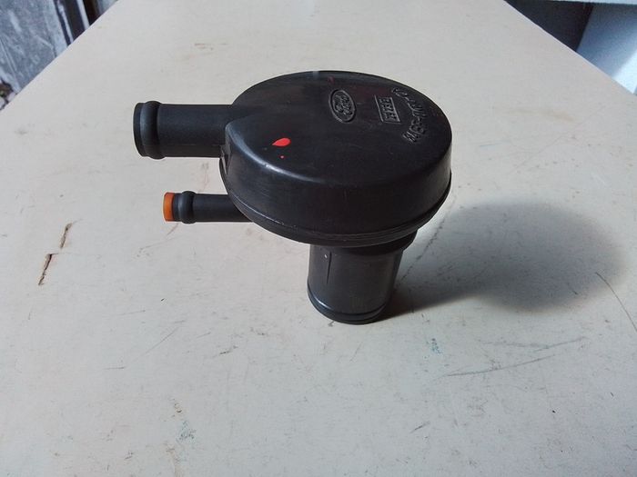 Ford Fiesta Mk2 Oil Filler Cap.