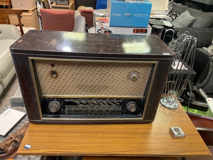 Vintage radio