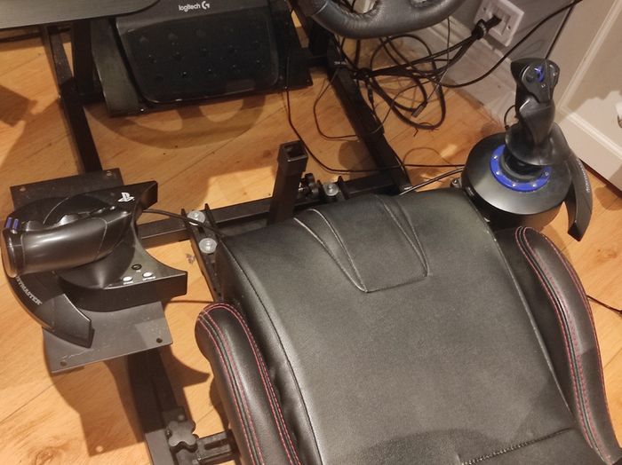 Thrustmaster T.Flight HOTAS flight controller - Playstation/PC compaitble