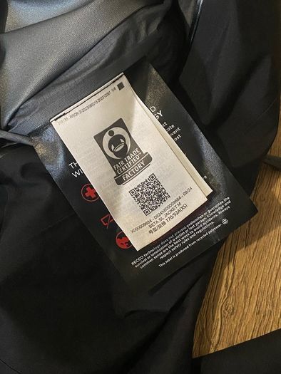 Arcteryx beta SL jacket Men's XS
