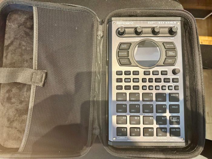 Roland SP-404 MkII Sampler