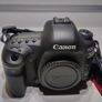 Canon EOS 5D Mark IV - Low Shutter Count:  8,170 Image 2