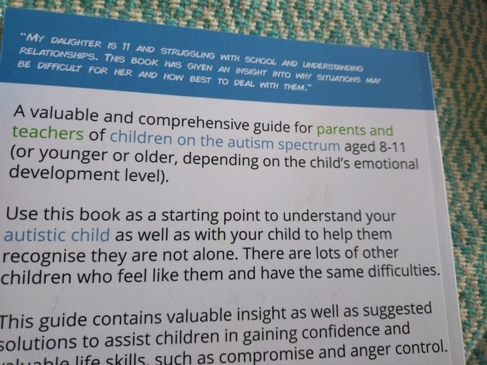 Asperger's Syndrome in 8-11 Year olds by Alis Rowe