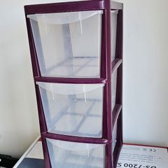 3 plastic drawers