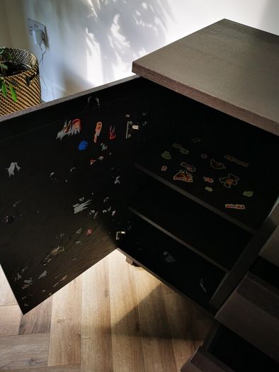 Chest of drawers