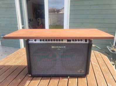 Guitar Amp Table