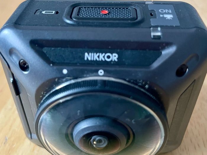 Nikon Keymission 360 camera box complete mint