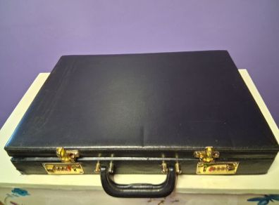 Hard back briefcase