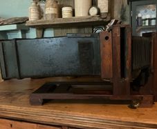 Antique image projector
