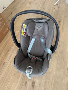 baby car seat (Cybex Cloud Z Infant Car Seat )