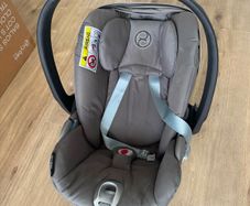 baby car seat (Cybex Cloud Z Infant Car Seat )