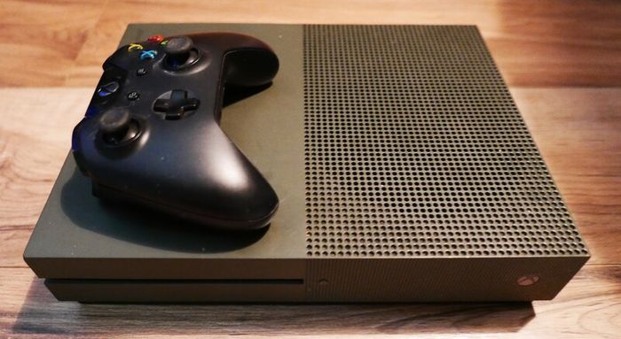 Xbox One S 1TB Console and Controller (works well)