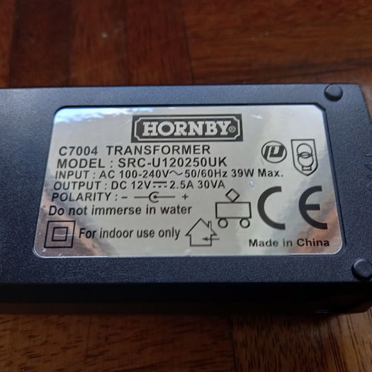Scalextric C7004 Digital Power Supply Unit - 12V 2.5 Amp (hornby psu transformer adaptor )