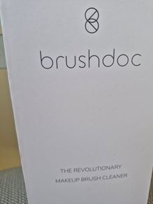 Make up brush cleaner