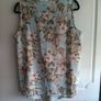 Sleeveless Floral Print Top Image 5