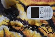 Nokia Phone / Earphones / Charger  (FR POST)