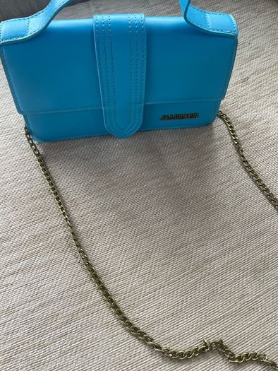 Jacquemus hand bag ( dupe)