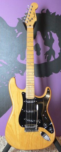 2007 Fender Special Edition Lite Ash Stratocaster