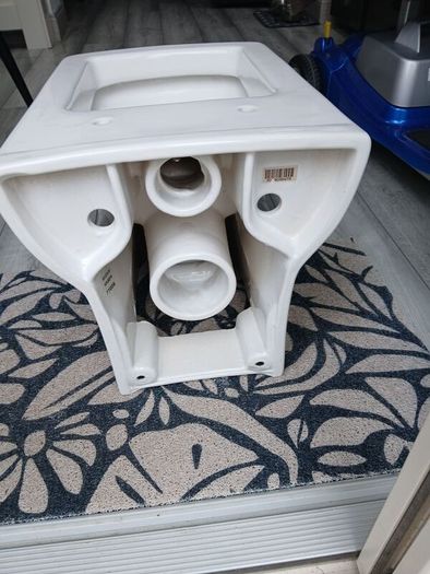 toilet concealed cistern