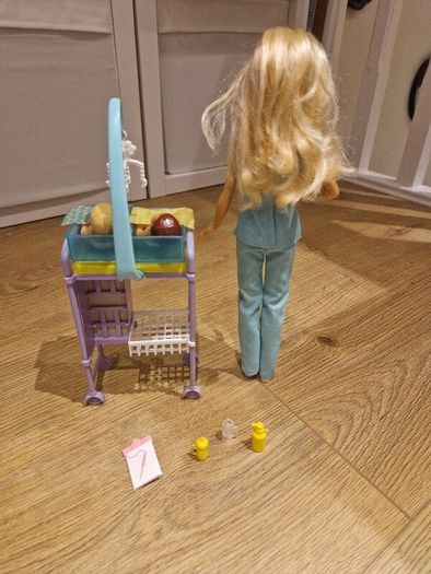 Barbie Careers Baby Doctor Playset