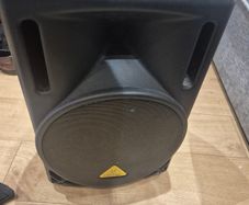 Behringer Eurolive B212D