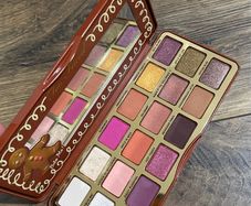 Too faced ginger bread palette limited edition