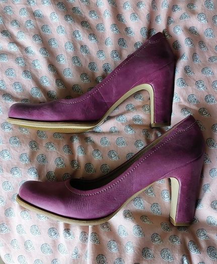 Ladies shoes
