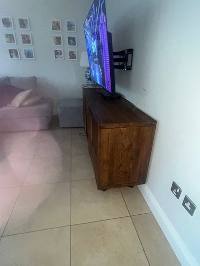 Tv unit