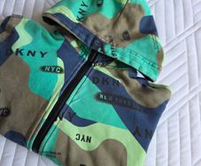 DKNY | Size 98-104 (3-4 years) | Camo Zip-Up Hoodie in Green & Blue