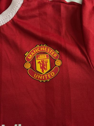 Fernandes Manchester United Jersey Medium