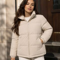 New Puffer, S. Never worn. Very light and comfortable