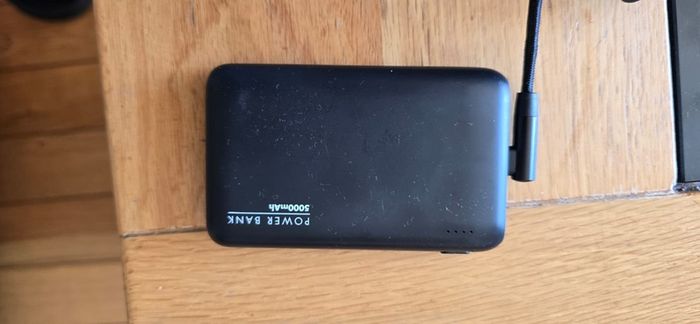 10x Power Banks + 10-Port Charging Dock Station (5000mAh Each)