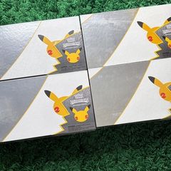 Pokemon TCG 25th anniversary ultra premium collection box