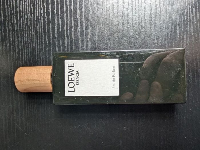 Loewe Esencia Eau de Parfum