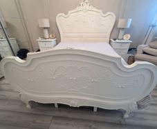 double bed Louis 8 Hand Carved with Matress