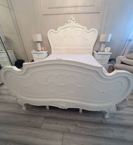 double bed Louis 8 Hand Carved with Matress