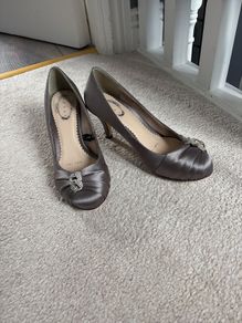 shoes medium heel