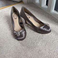 shoes medium heel