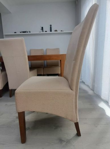 Dining Table & 6 Chairs
