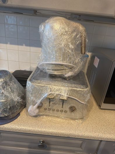 Salter Pebble Kettle & 4-Slice Toaster Set