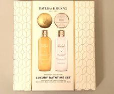 Baylis & Harding Gift Set