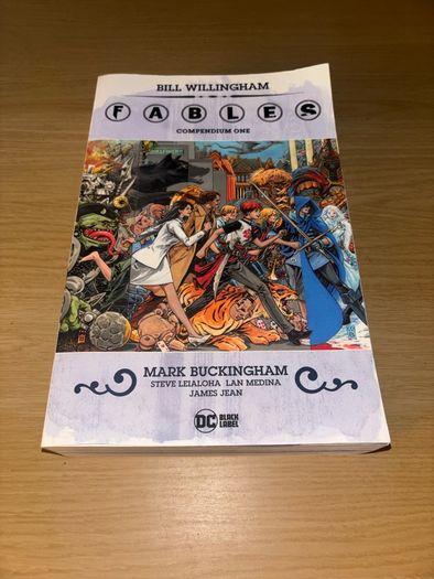 Graphic Novel Collection - Batman - Junji Ito - Marvel - Watchmen - Hellboy
