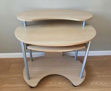 Modern Mobile Computer Desk with Keyboard Tray & Monitor Shelf