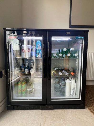 Unifrost Double Door Back Bar Cooler Drinks Fridge Pristine Condition