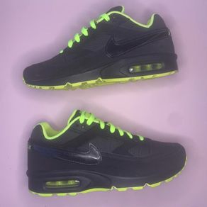 Get Rare 1 of 1 Worldwide Nike BW