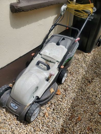 Lawnmower