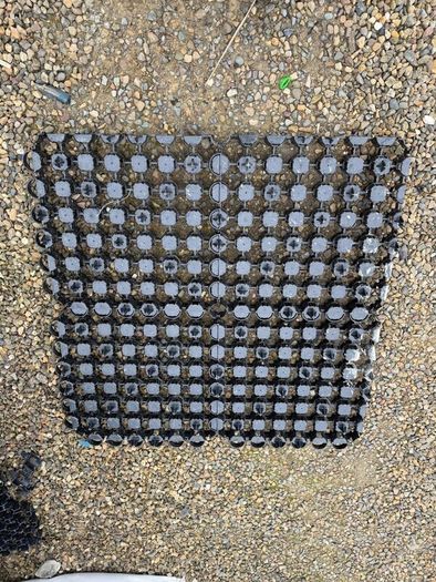 Gravel grid