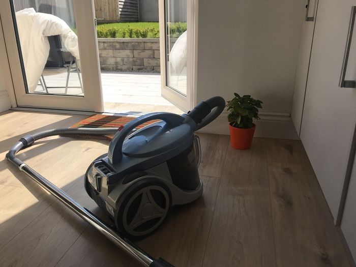 Vacuum Cleaner -powerful-Bagless -HEPA FILTER