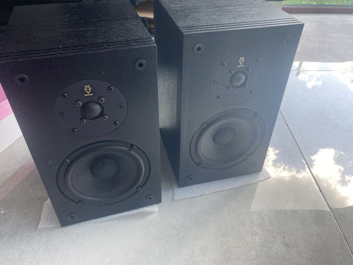 Diesis Audio Solitaire MK2  Speakers